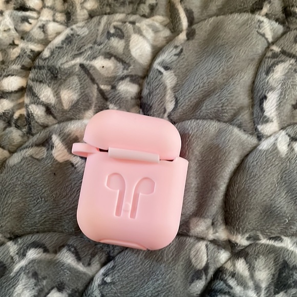 Case - Picture 2 of 2